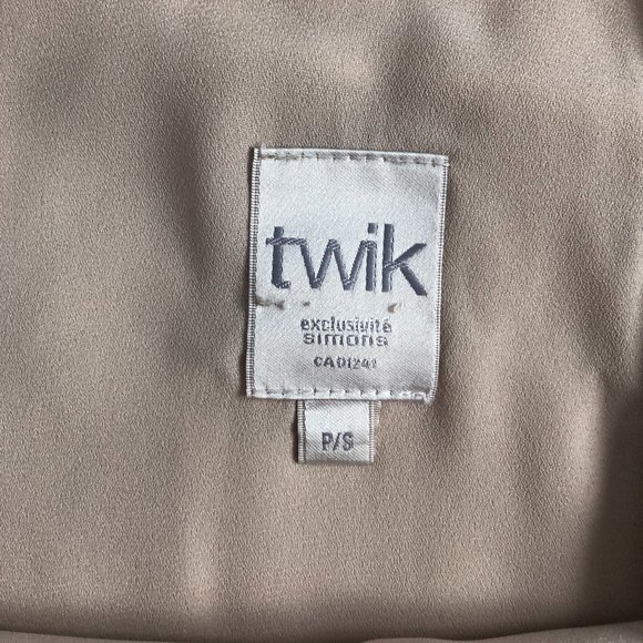 NWOT Simons Twik Beige Camisole - Picture 2 of 4